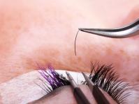 Are eyelash extensions suitable for everyone - expert opinion and reviews about thick and lush eyelashes Disadvantages of eyelash extensions