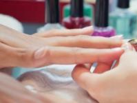 Sequence of applying gel polish at home Types of manicure and their features