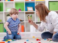 Varför slår barn sönder leksaker?